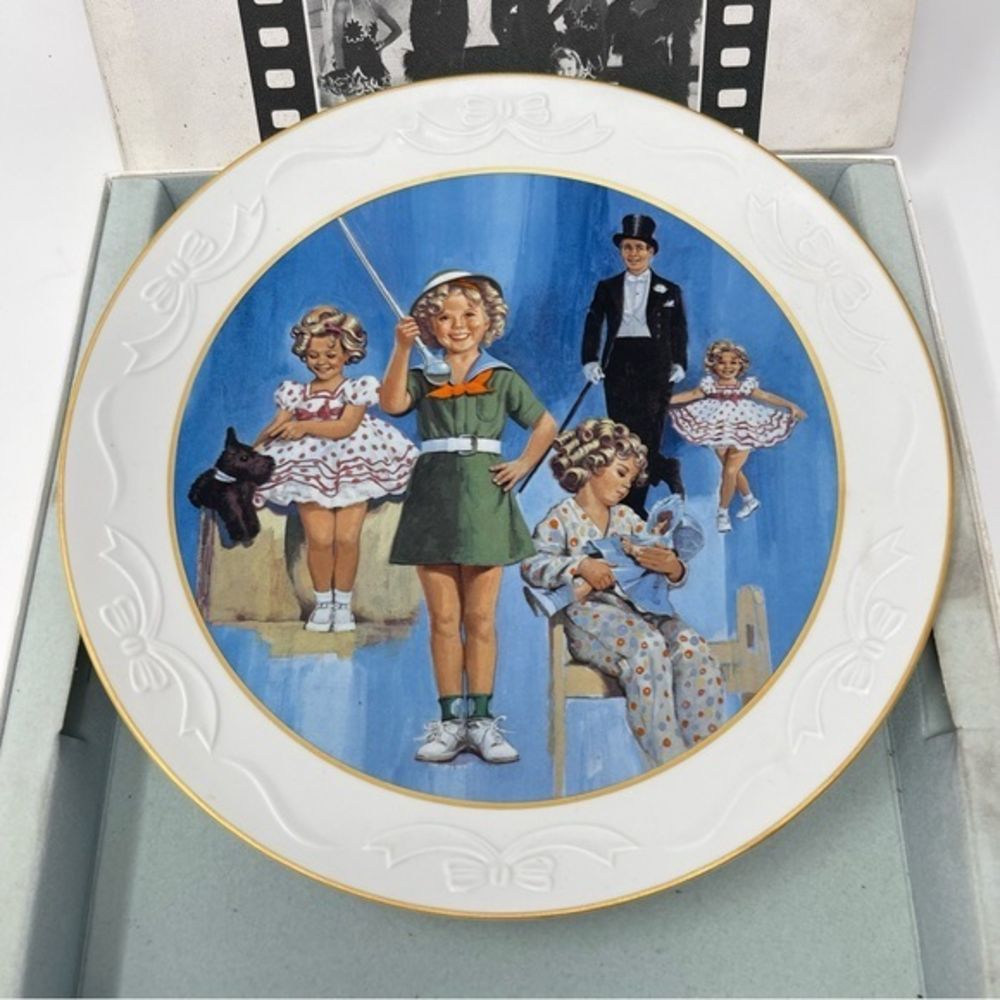 Shirley Temple “Stand Up and Cheer” Vintage 1983 Collection Bisque Plate GoldBan